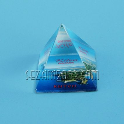 PYRAMID of glass with a picture - Kiten