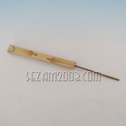 Bamboo whistle