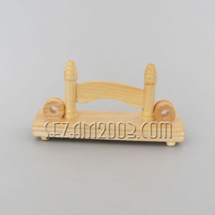 Wooden fan stand