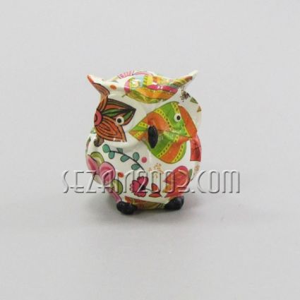 Figures of people and animals made of polyresin
