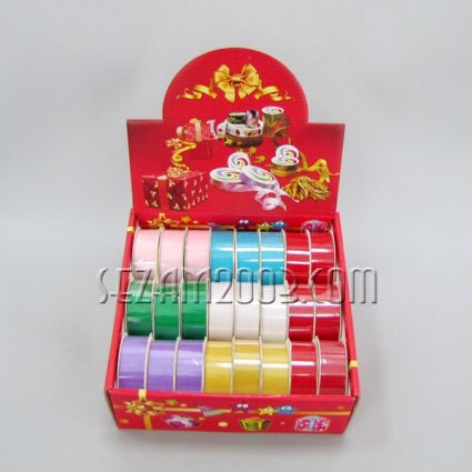 Single-color packaging tape on a roll