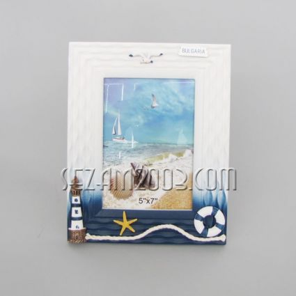 Wooden photo frame with sea decor + BG