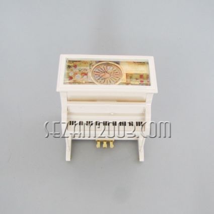 piano white music souvenir