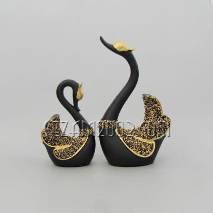 Black and gold resin swans (set of 2)