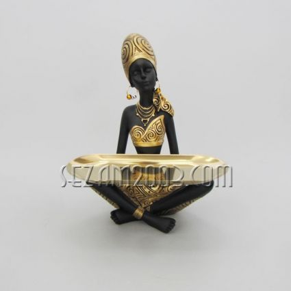 Female figure key holder – polyresin figure + metal tray