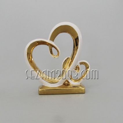 Heart Couple – sculpture in white ceramic and gold finish
