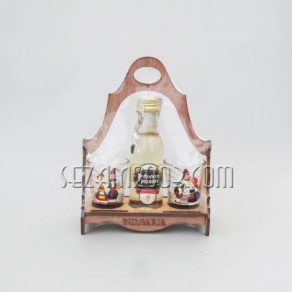 Wooden basket + 100 ml alcohol + 2 shot glasses + BG